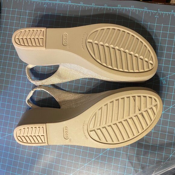 CROC Women Leigh Sandal Shimmer Canvas Slingback Wedge Size 10 - Picture 3 of 5